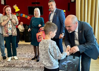Соберем ребенка в школу