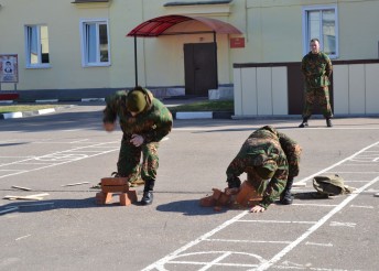 24 АПРЕЛЯ 2019 ГОДА В ЦЕЛЯХ ВОСПИТАНИЯ ПАТРИОТИЗМА И ЛЮБВИ К РОДИНЕ СОСТОЯЛАСЬ ЭКСКУРСИЯ В ВОИНСКУЮ ЧАСТЬ