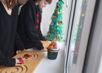 Центр Милосердие провел игровое занятие Телефон доверия в  ФМБА КБ8