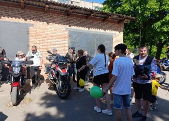 «Ночные волки» устроили праздник в «Милосердии»