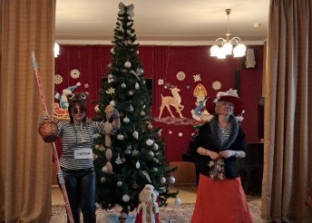 Новогодний праздник для воспитанников центра Милосердие