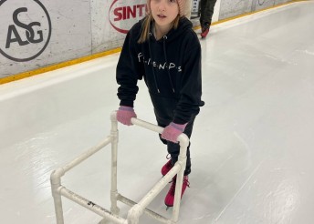 15 февраля воспитанники центра «Милосердие» посетили каток во дворце спорта «Олимп»